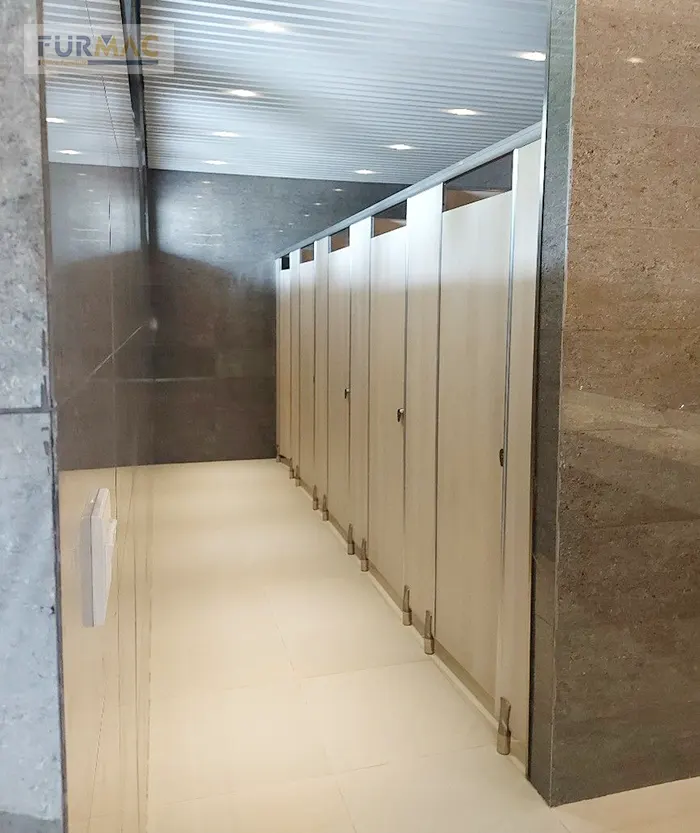 Vách ngăn vệ sinh tại trường học - Giải pháp nâng cao chất lượng học đường