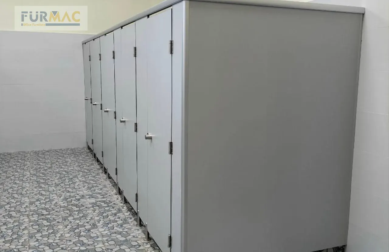 Dự án vách ngăn vệ sinh tại Doosung Tech Hòa Bình