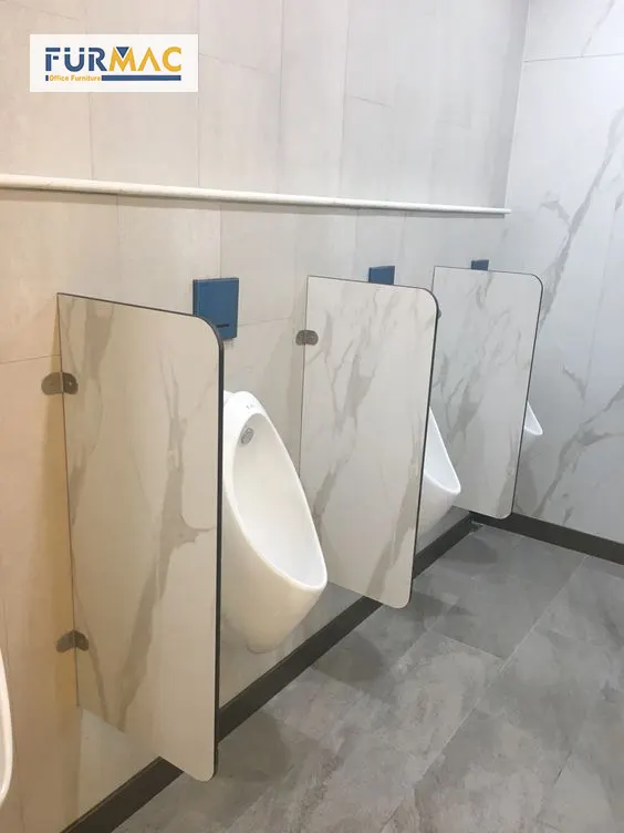 Furmac cung cấp vách ngăn tiểu nam Compact chính hãng, giá tốt nhất thị trường