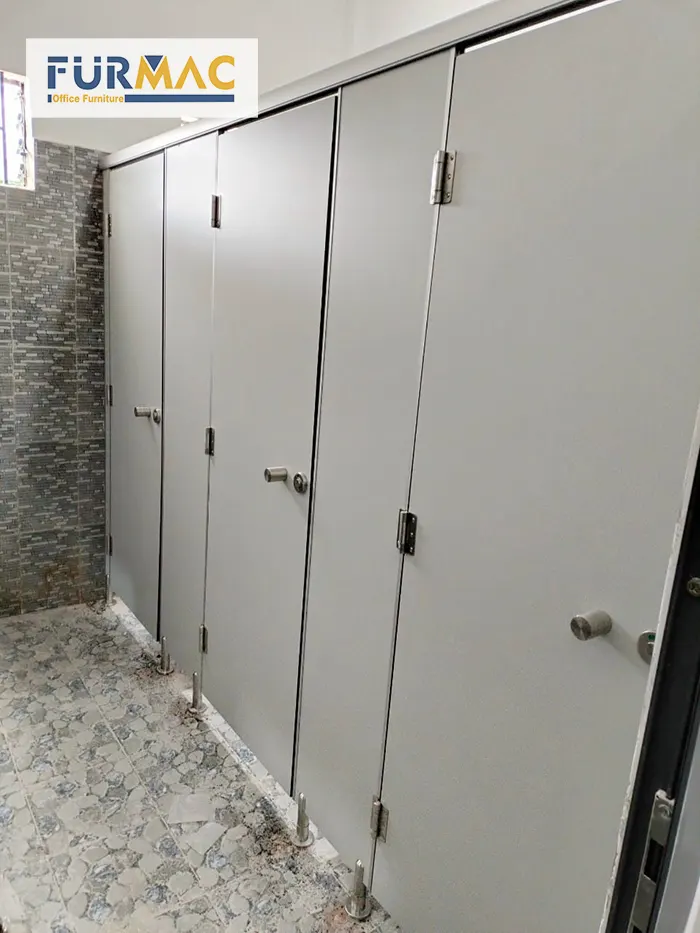 Tất tần tật thông tin bạn phải biết về vách ngăn vệ sinh – Furmac