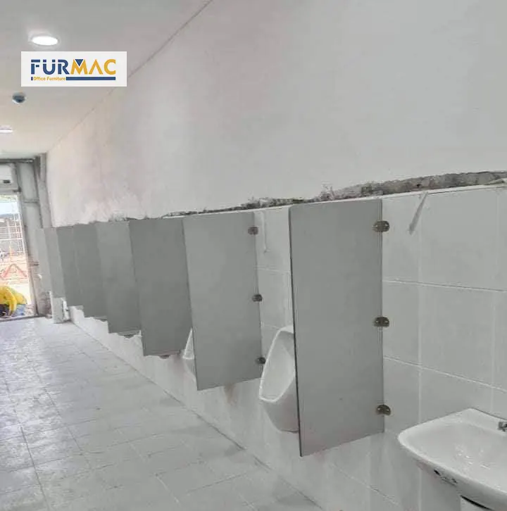 Tất tần tật thông tin bạn phải biết về vách ngăn vệ sinh - Furmac